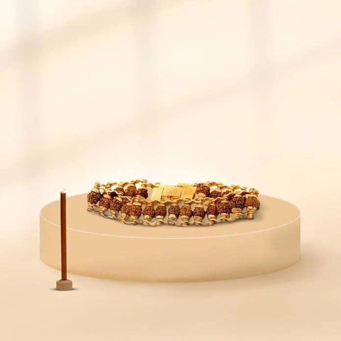 Genuine Paanch Mukhi Modern Rudraksha Bracelet With Gold Plating. - superseekers.in