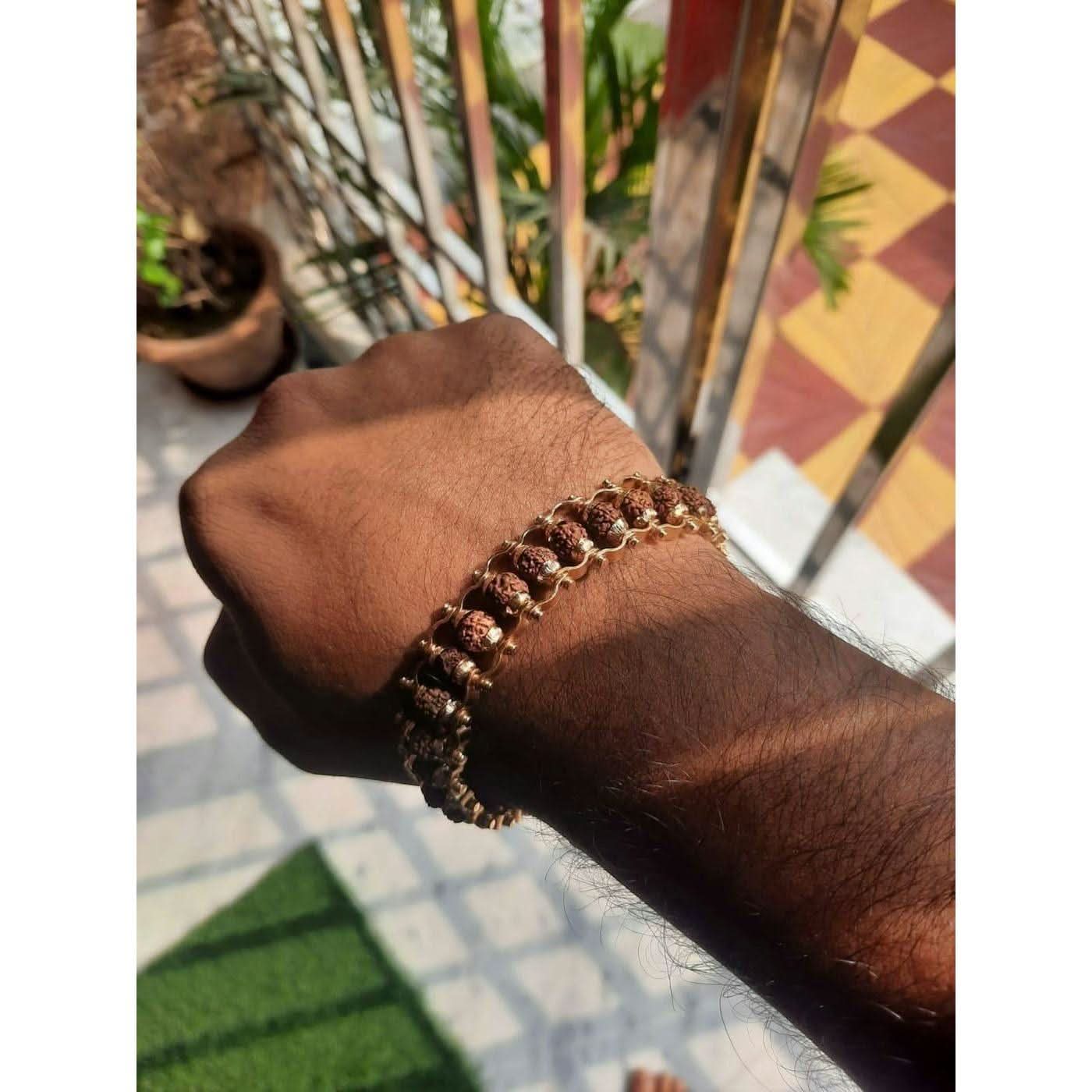 Genuine Paanch Mukhi Modern Rudraksha Bracelet With Gold Plating. - superseekers.in